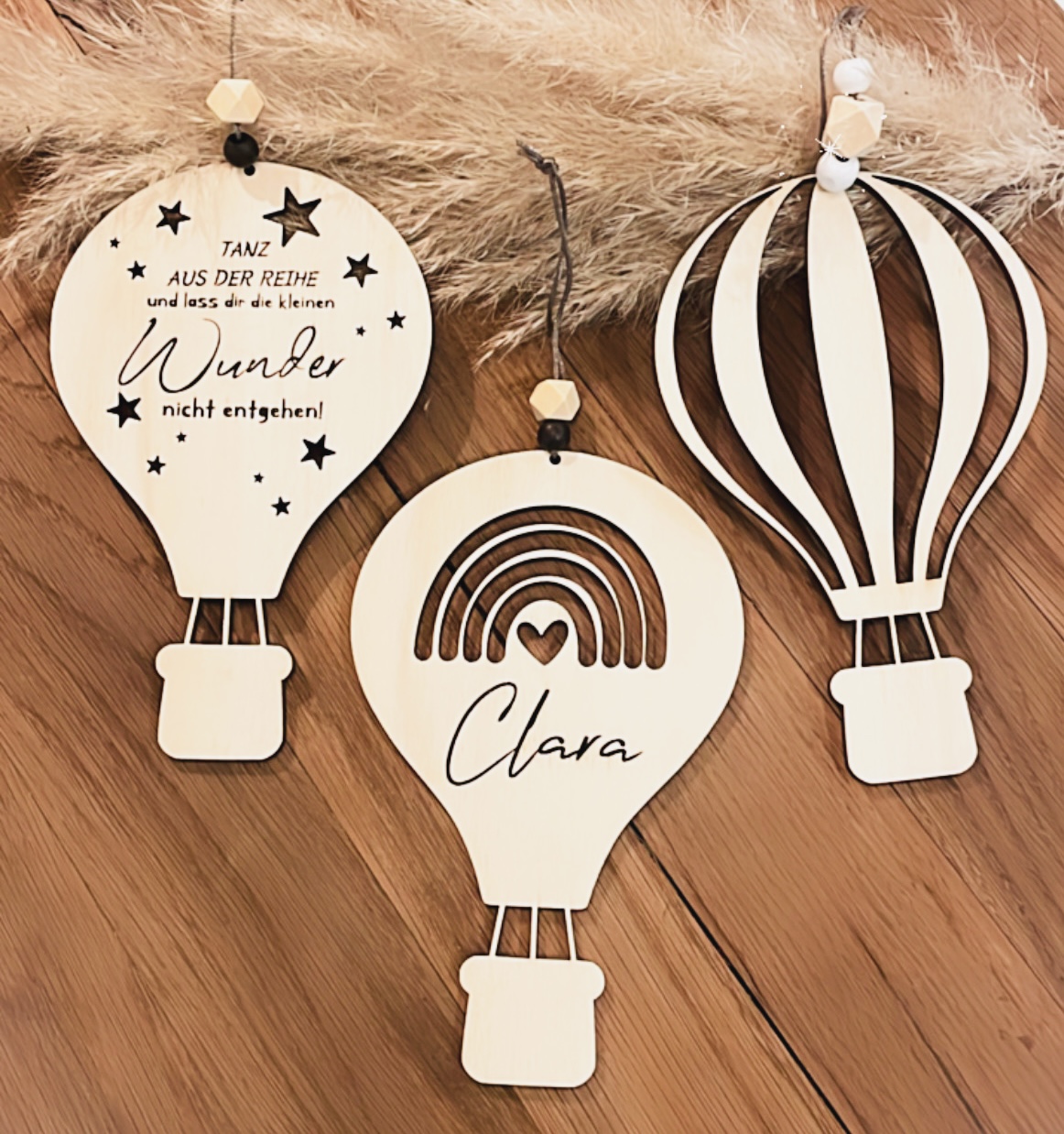 Heißluftballon mit Wolken Wanddeko