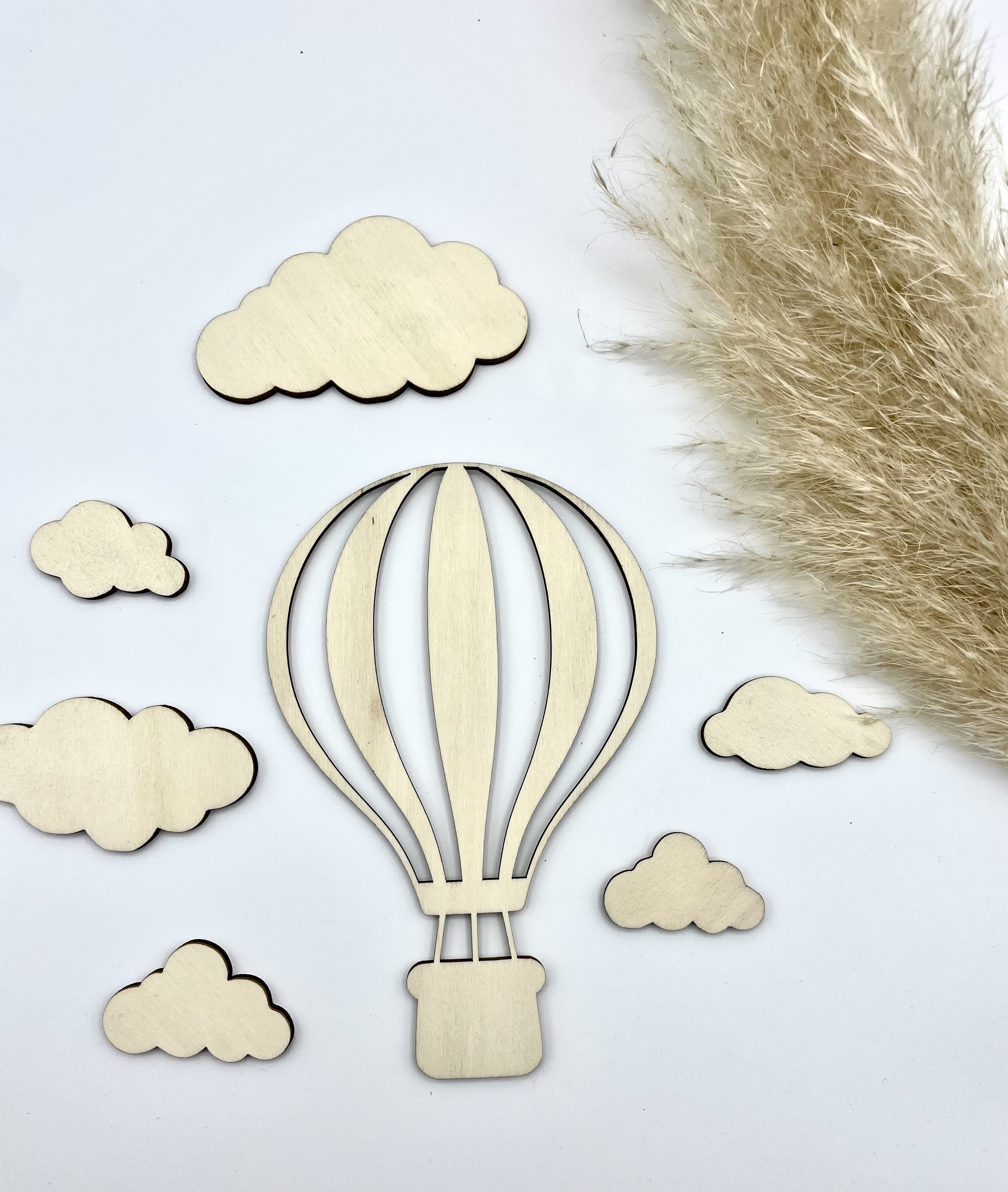 Heißluftballon mit Wolken Wanddeko