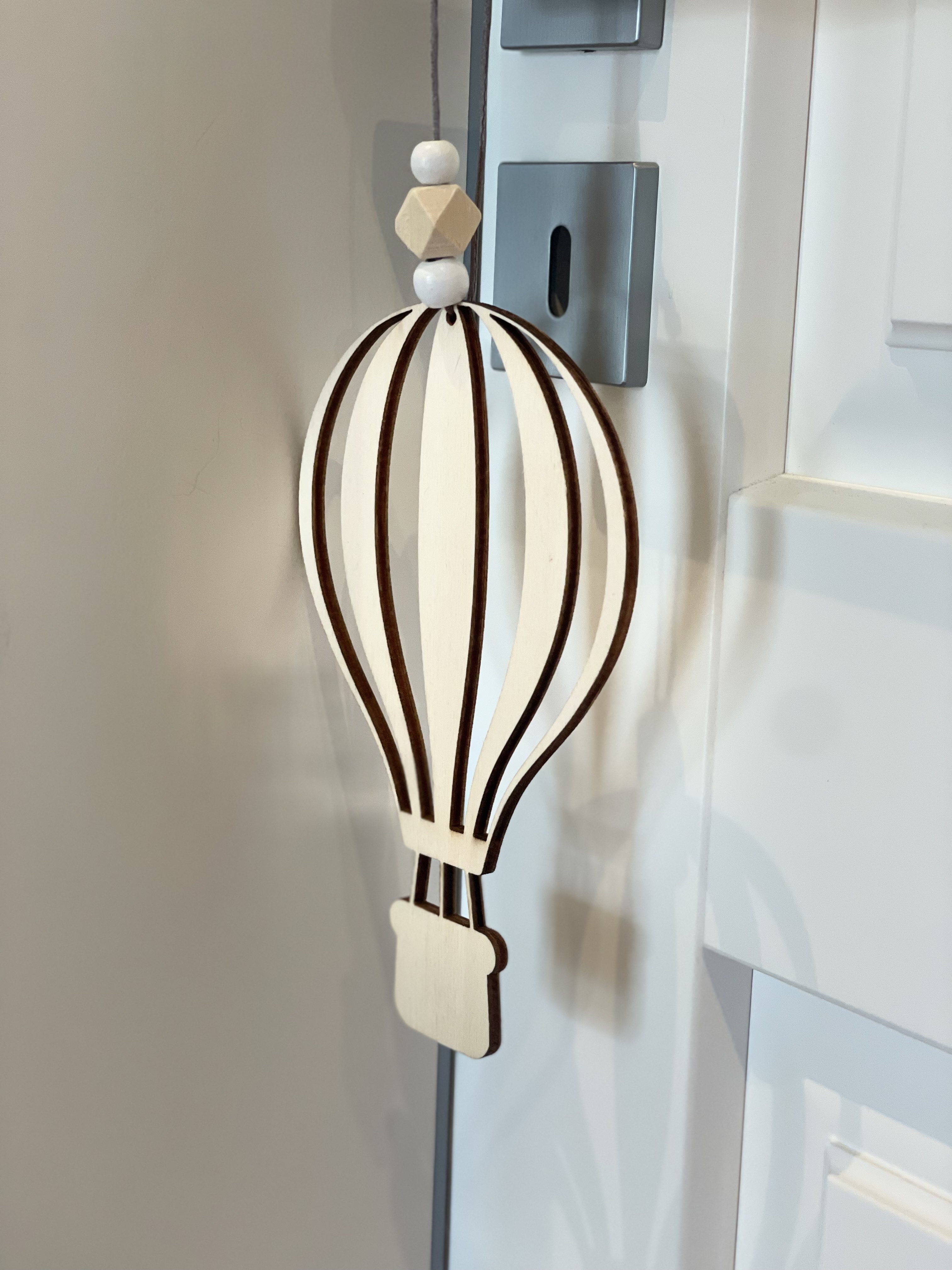 Heißluftballon mit Wolken Wanddeko